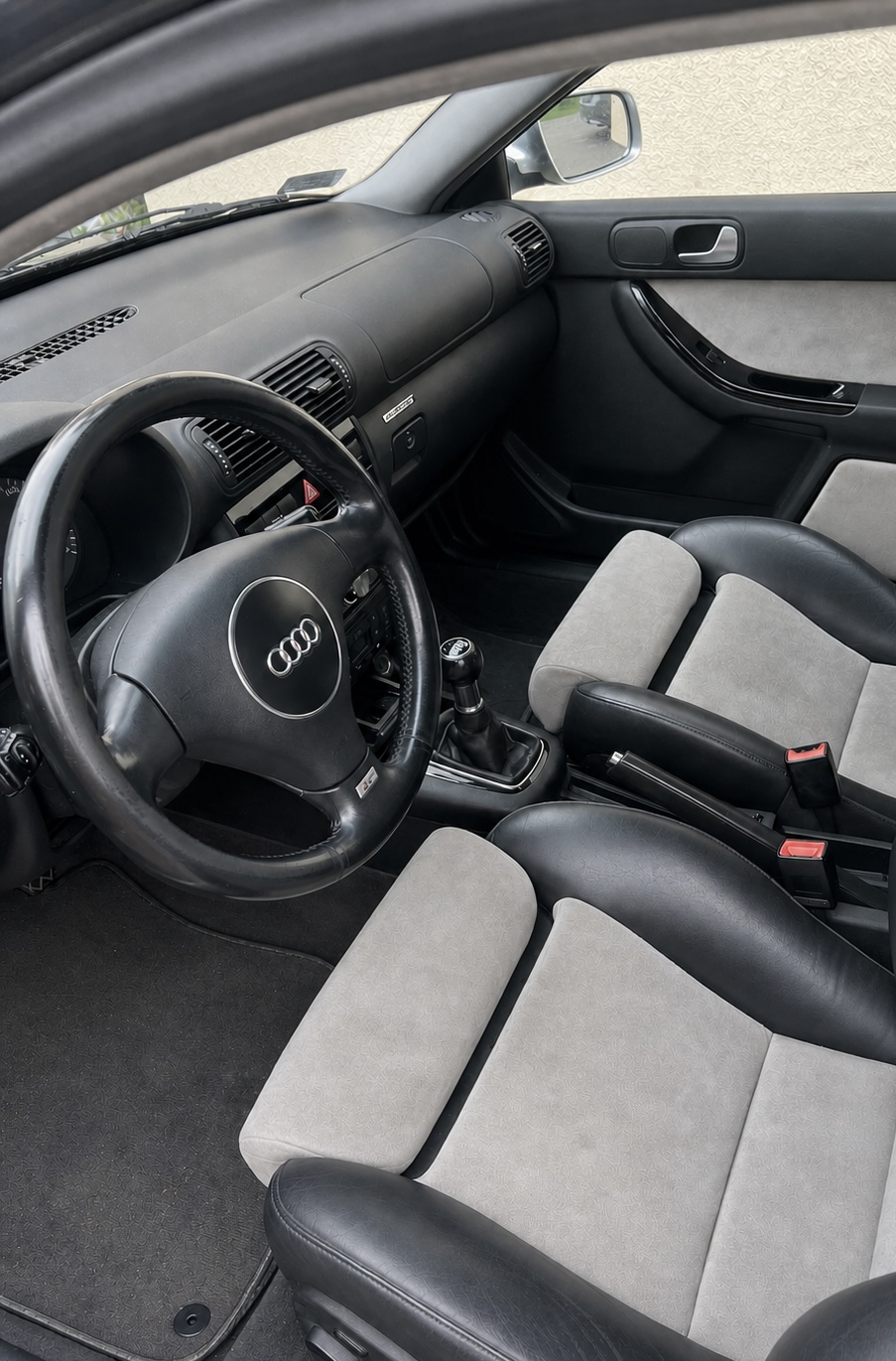 Audi salonas po DrivenClean cheminio valymo